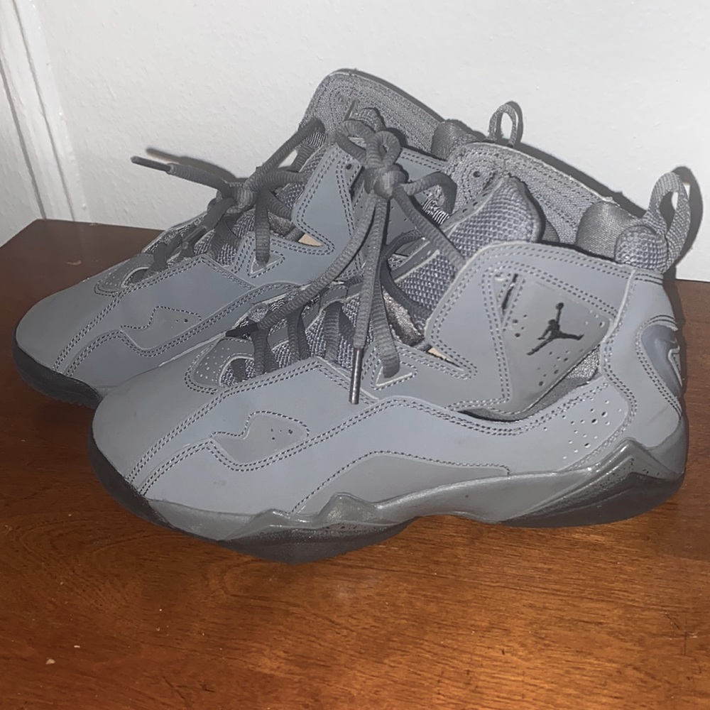 Jordan true flight BG